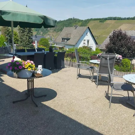 Rockenbach Apartment *